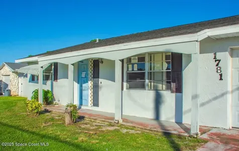 1781 SE Fairfield Street Port St. Lucie FL 34983
