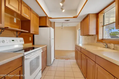 1781 SE Fairfield Street Port St. Lucie FL 34983