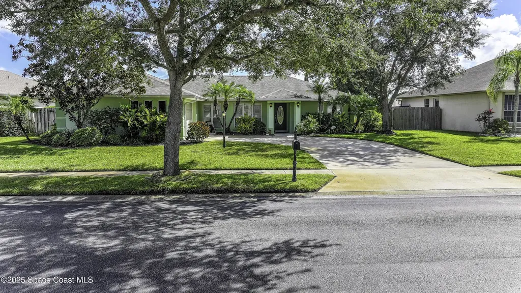3083 Forest Creek Drive Melbourne FL 32901
