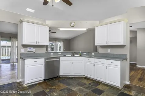 3083 Forest Creek Drive Melbourne FL 32901