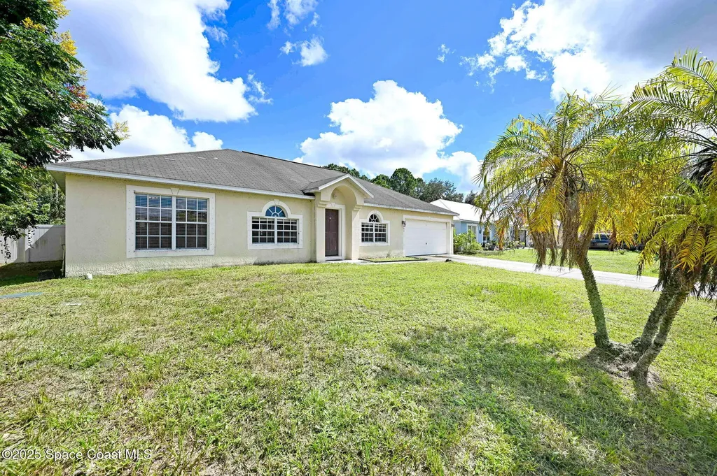 601 David Circle SW Palm Bay FL 32908