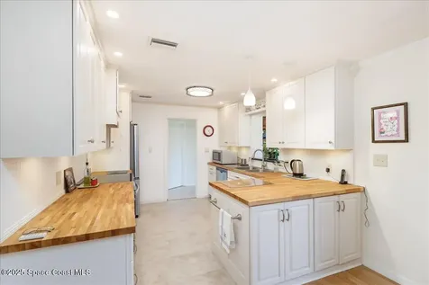 1445 Sunrise Drive Merritt Island FL 32952