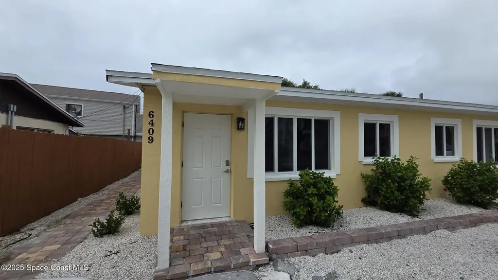 6409 Ridgewood Avenue Cocoa Beach FL 32931