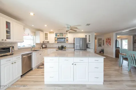 205 Via Havarre Merritt Island FL 32953
