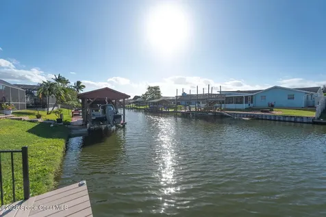 205 Via Havarre Merritt Island FL 32953