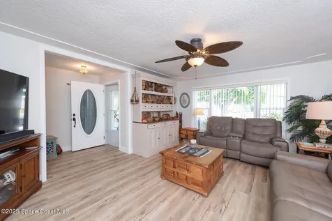 205 Via Havarre Merritt Island FL 32953