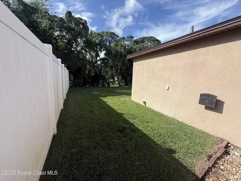 585 Bella Vista Drive Titusville FL 32780