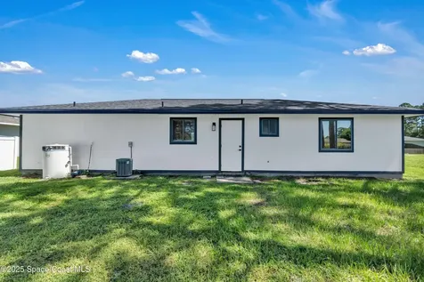 322 Ixora Avenue NW Palm Bay FL 32907