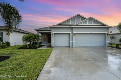 707 Corbin Circle SW Palm Bay FL 32908