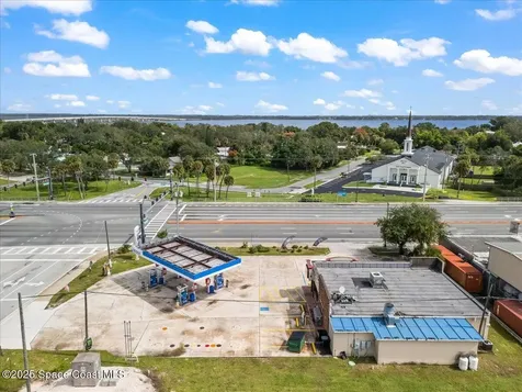 2009 N Cocoa Boulevard Cocoa FL 32922