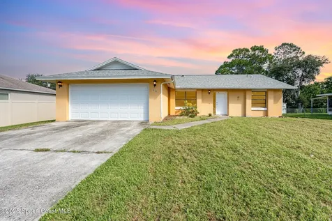 1867 Cyclone Street NW Palm Bay FL 32907