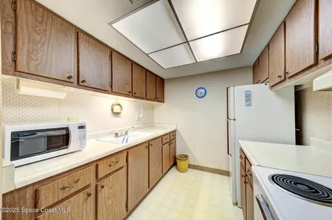 8522 N Atlantic Avenue Cape Canaveral FL 32920