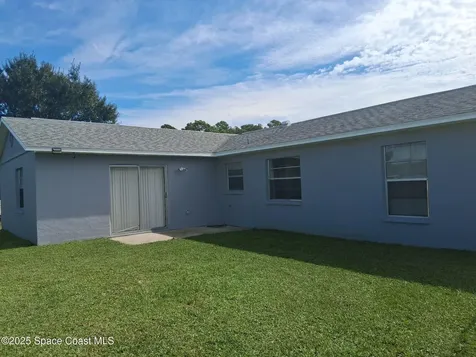 2070 SE Waverly Avenue SE Palm Bay FL 32909