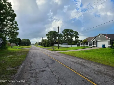 2561 Eldron Boulevard SE Palm Bay FL 32909