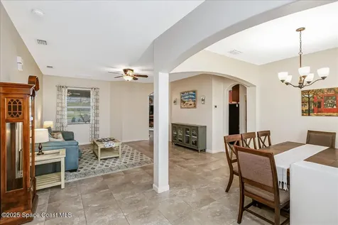 560 Easton Forest Circle SE Palm Bay FL 32909