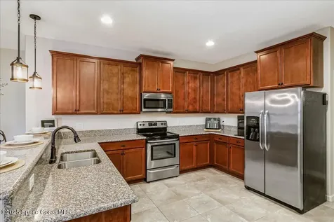 560 Easton Forest Circle SE Palm Bay FL 32909