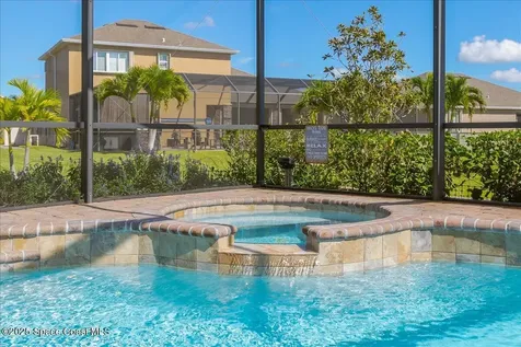560 Easton Forest Circle SE Palm Bay FL 32909