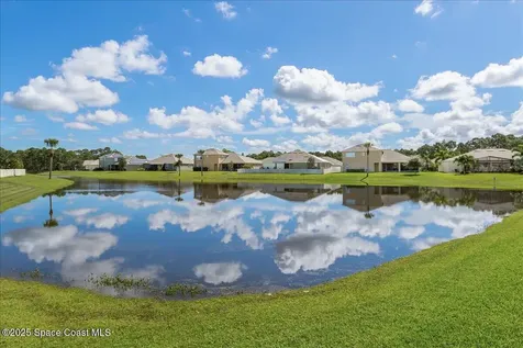 560 Easton Forest Circle SE Palm Bay FL 32909