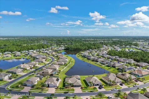 560 Easton Forest Circle SE Palm Bay FL 32909