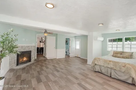 4465 Dickens Avenue Titusville FL 32780