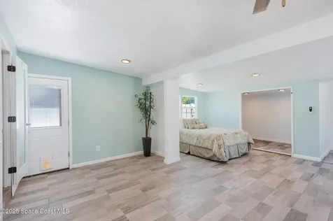 4465 Dickens Avenue Titusville FL 32780