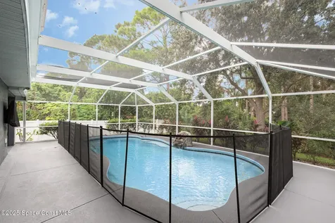5090 Market Street Cocoa FL 32927