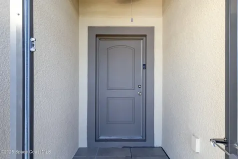 104 Jasmine Circle Poinciana FL 34759
