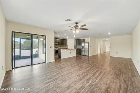104 Jasmine Circle Poinciana FL 34759