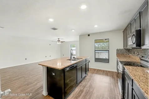 104 Jasmine Circle Poinciana FL 34759