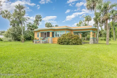 1632 Water Drive NE Palm Bay FL 32905