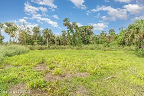 1632 Water Drive NE Palm Bay FL 32905