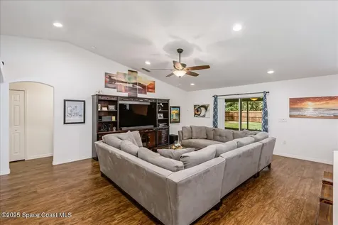 1653 Sea Drift Court NW Palm Bay FL 32907