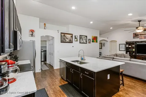 1653 Sea Drift Court NW Palm Bay FL 32907