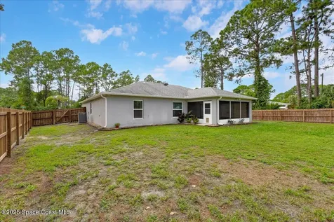 1653 Sea Drift Court NW Palm Bay FL 32907