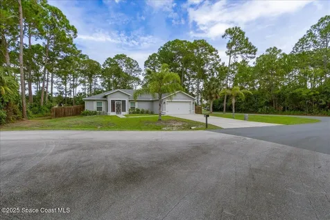 1653 Sea Drift Court NW Palm Bay FL 32907