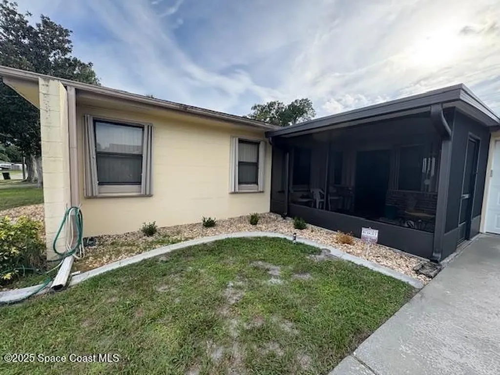 995 Botany Lane Rockledge FL 32955