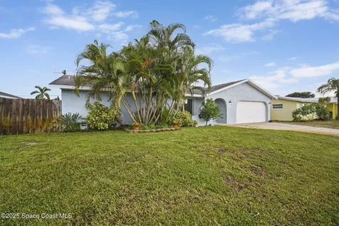 199 Via De La Reina Merritt Island FL 32953