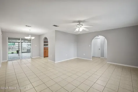 199 Via De La Reina Merritt Island FL 32953