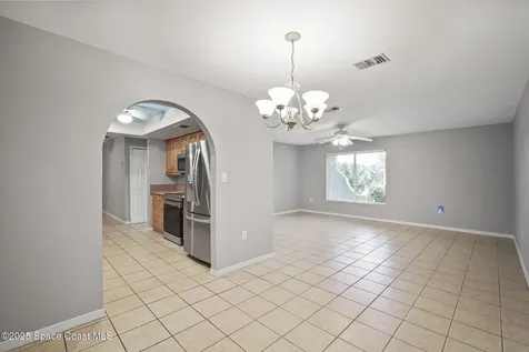 199 Via De La Reina Merritt Island FL 32953