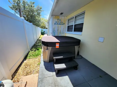 400-402 Jackson Avenue Cape Canaveral FL 32920