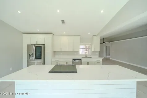 490 Tillman Avenue SW Palm Bay FL 32908