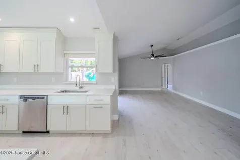 490 Tillman Avenue SW Palm Bay FL 32908