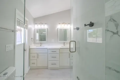 490 Tillman Avenue SW Palm Bay FL 32908
