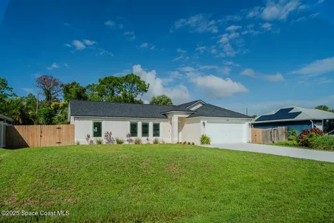 490 Tillman Avenue SW Palm Bay FL 32908
