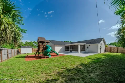 490 Tillman Avenue SW Palm Bay FL 32908