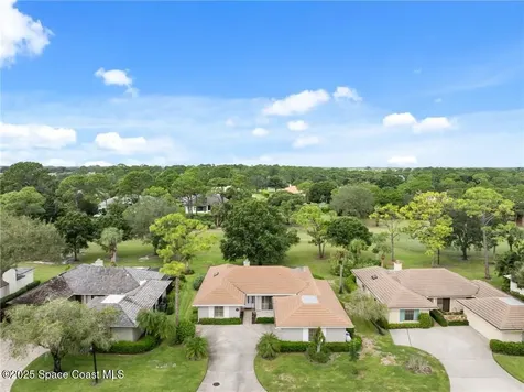 110 Prestwick Circle Vero Beach FL 32967