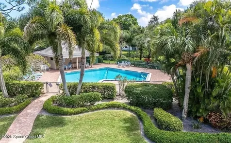 110 Prestwick Circle Vero Beach FL 32967