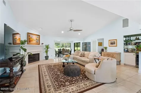 110 Prestwick Circle Vero Beach FL 32967