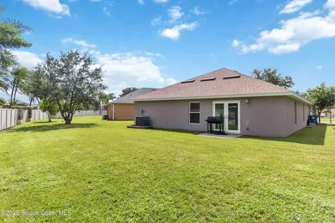 377 Wishing Well Circle SW Palm Bay FL 32908