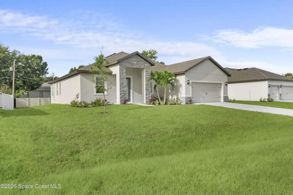 372 Croquet Avenue NE Palm Bay FL 32907